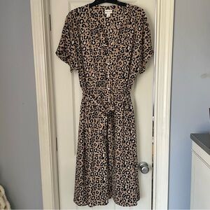 Ava & Viv Animal Print button front dress sz X